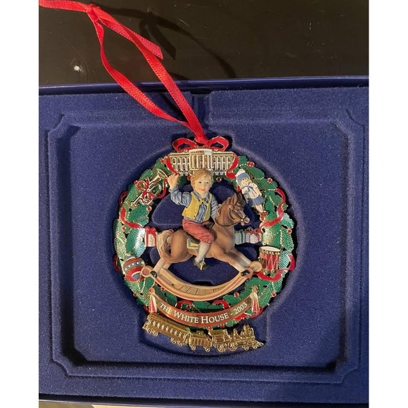 White House Historical Association Other - White House Historical Association 2003 Christmas Ornament w/ Box & Insert